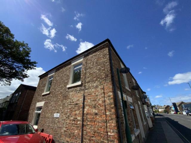 Redcar Road, Cleveland TS14 2 bed apartment to rent £600 pcm £138 pw
