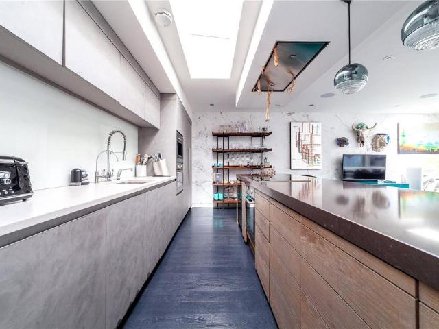 Redchurch Street, Shoreditch, London, E2 3 bed apartment to rent £9,750 pcm £2,250 pw