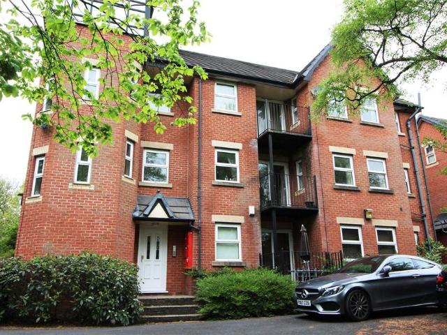 Redcot, Somerset Road, Bolton. 2 bed flat to rent £800 pcm £185 pw