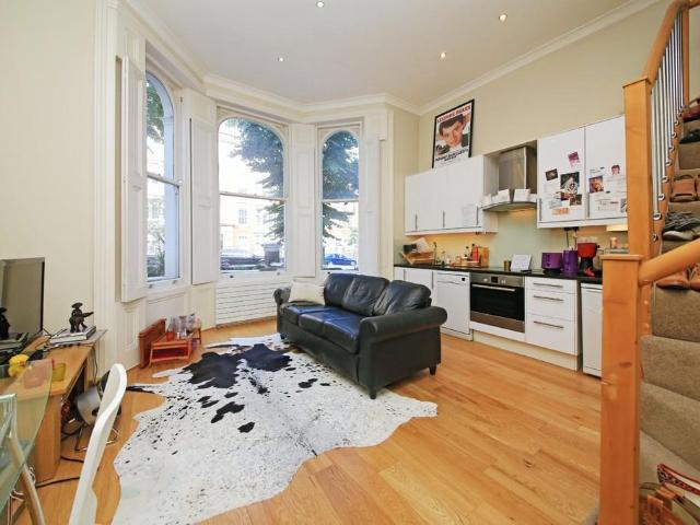 Redcliffe Gardens, Chelsea SW10 1 bed flat to rent £2,350 pcm £542 pw