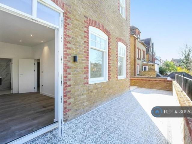 Redcliffe House, London, SW16 2 bed flat to rent £2,375 pcm £548 pw