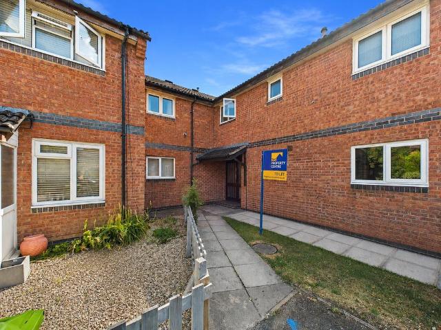 Reddings Park, The Reddings. 1 bed apartment to rent £875 pcm £202 pw