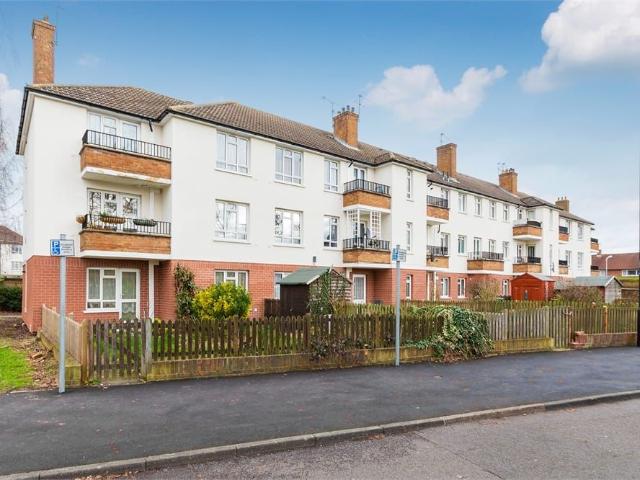 Reddington Drive, Langley SL3, 1 bed flat to rent, £1,175 pcm | PrimeLocation