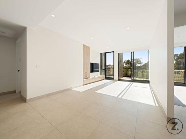 Redefining Rental Accommodation with Prestige, Style, and Community in the Heart of Melbourne!