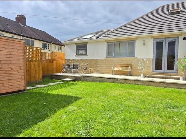Redesdale Place, Leeds, LS16 4 bed semi detached house to rent £1,400 pcm £323 pw