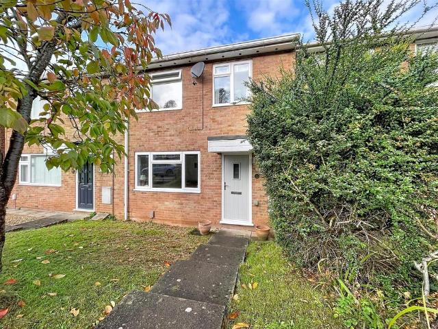 Redfern Avenue, Kenilworth 3 bed terraced house to rent £1,400 pcm £323 pw