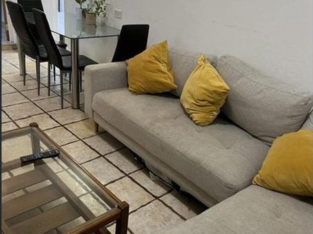 Redfern Large Furnished 1 Bedroom Unit for Rent