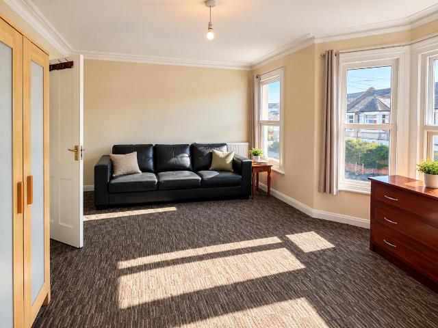 Redfern Road, London NW10, 2 bed flat to rent, £1,750 pcm | PrimeLocation