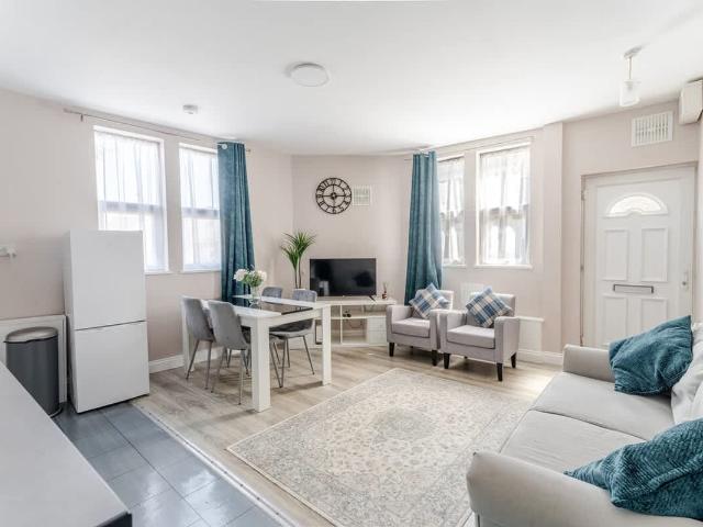 Redfield BS5, 1 bed flat to rent, £2,262 pcm | PrimeLocation