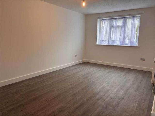 Redford Cloe, Feltham, TW13