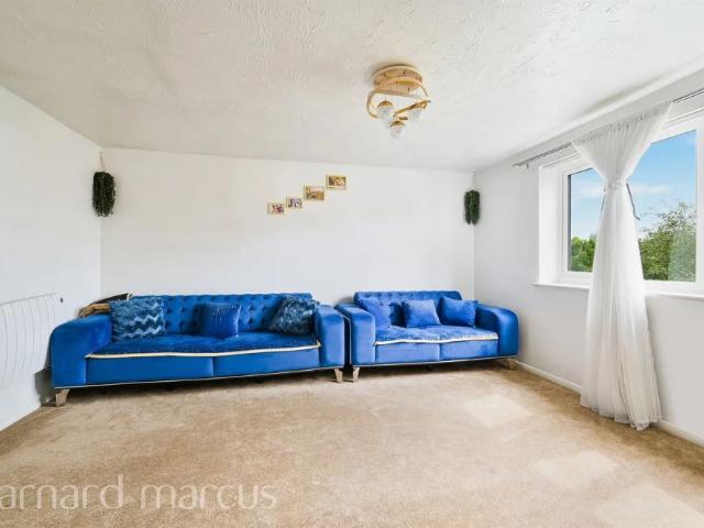 Redford Close, FELTHAM