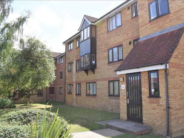 Redford Close, Feltham TW13, Studio to rent, £1,125 pcm | PrimeLocation