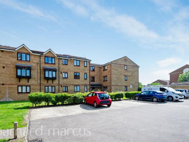 Redford Close, Feltham TW13, Studio to rent, £1,100 pcm | PrimeLocation