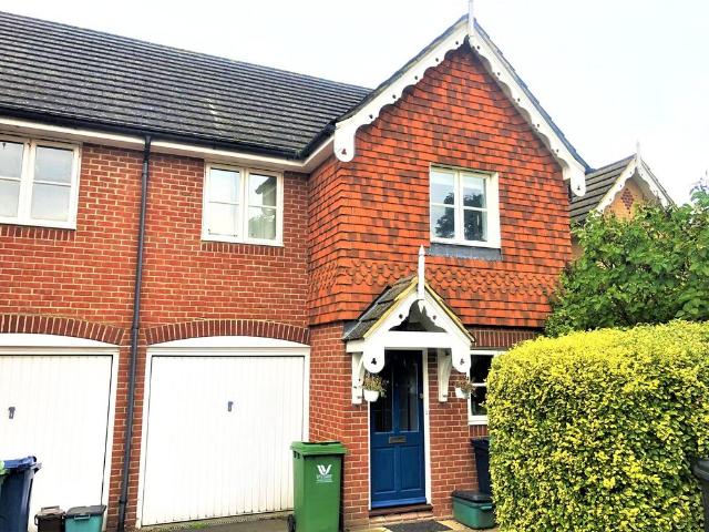 Redgrave Place, Buckinghamshire SL7 3 bed terraced house to rent £2,150 pcm £496 pw