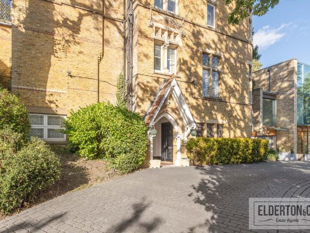 Redington Road, Hampstead, London NW3, 3 bed flat to rent, £10,833 pcm | PrimeLocation