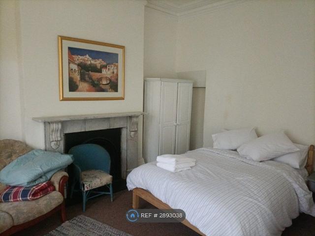 Redland, Bristol BS6, 1 bed flat to rent, £1,200 pcm | PrimeLocation