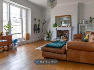 Redland Park, Bristol BS6, 2 bed flat to rent, £2,200 pcm | PrimeLocation