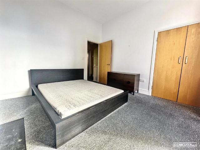 Redland Road, Bristol, BS6 3 bed house to rent £2,700 pcm £623 pw