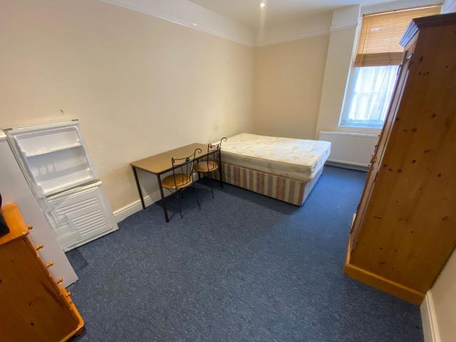 Redland Road, Bristol BS6, Property to rent, £875 pcm | PrimeLocation