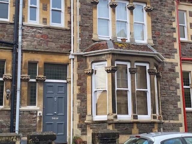 Redland Studio Flat Council Tax & Water Bills inc