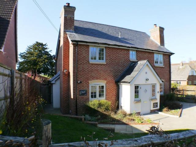 Redlynch 3 bed semi detached house to rent £1,995 pcm £460 pw