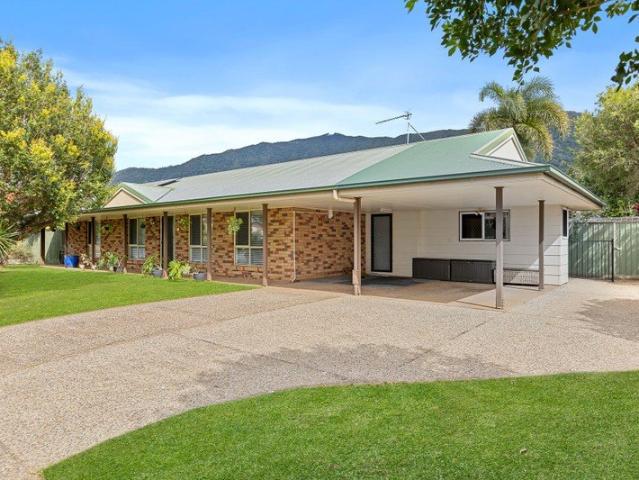 Redlynch Versatile Family Home
