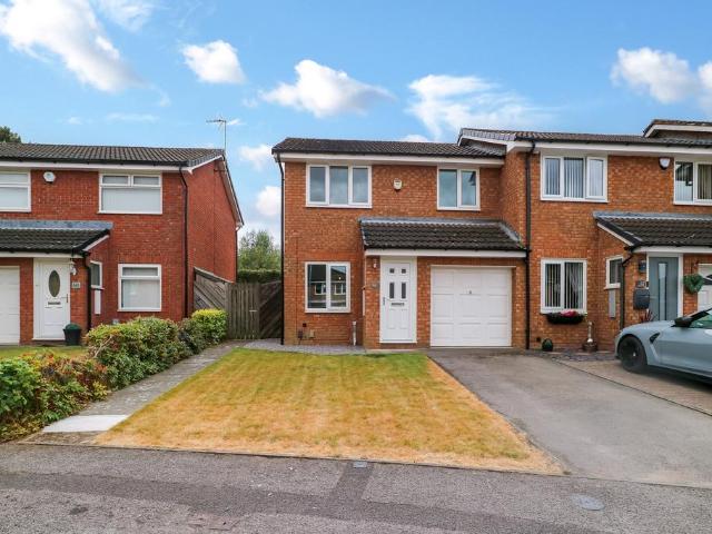 Redmire Close, Darlington DL1 2 bed terraced house to rent £950 pcm £219 pw