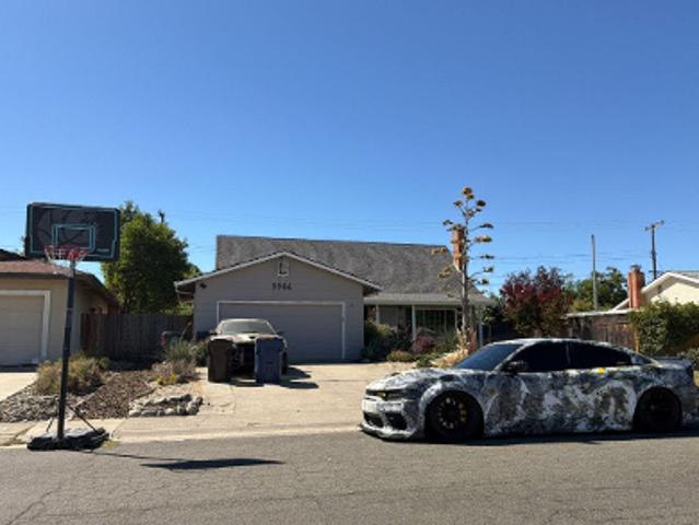 Redstone Dr