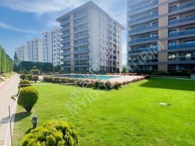 Redstone Myidol'den Denizpark Evlerinde 3+1 Kiralık Daire