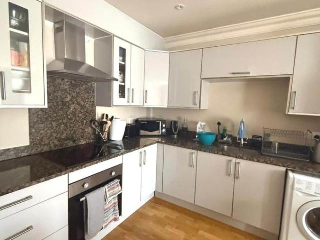 Reet Gardens, Slough SL1, 2 bed flat to rent, £1,699 pcm | PrimeLocation
