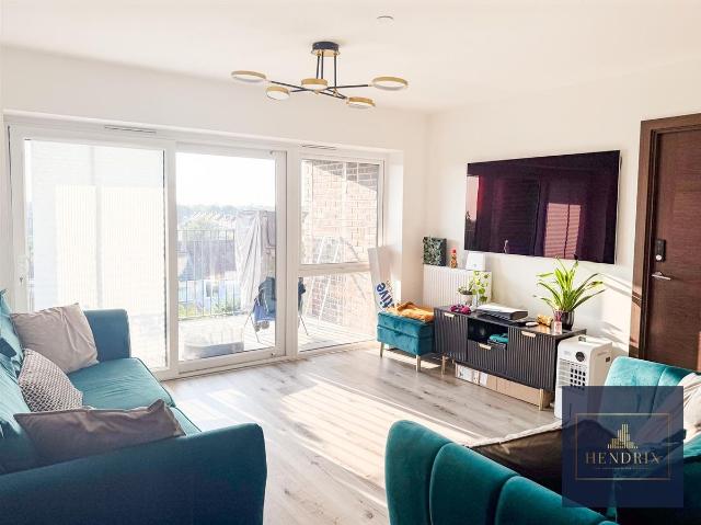 Reeve Street, Feltham TW13, 2 bed flat to rent, £2,100 pcm | PrimeLocation