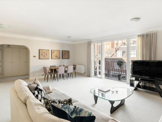 Reeves Mews, London W1K, 2 bed flat to rent, £7,583 pcm | PrimeLocation