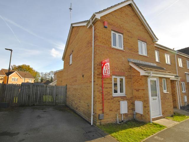 Reeves Way, Armthorpe, Doncaster DN3, 3 bed town house to rent, £850 pcm | PrimeLocation