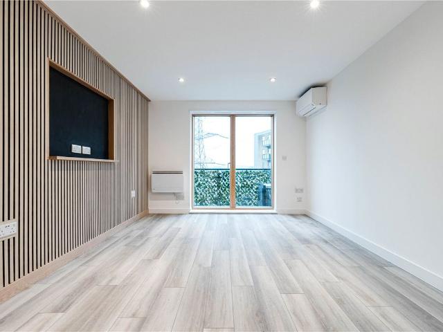 Reed House, Wimbledon, London SW19, 1 bed flat to rent, £1,900 pcm | PrimeLocation