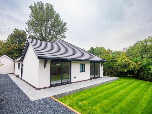 Reedfield Place, Bamber Bridge, Preston PR5, 3 bed detached house to rent, £2,795 pcm | PrimeLocation
