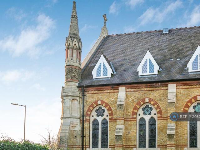 Reeds Chapel, Watford, WD24 2 bed flat to rent £3,600 pcm £831 pw