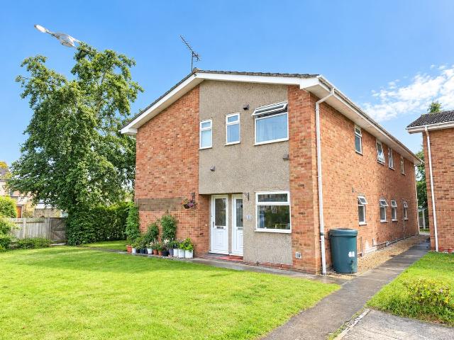 Reedsfield Road, Ashford, Surrey TW15, 2 bed flat to rent, £1,500 pcm | PrimeLocation