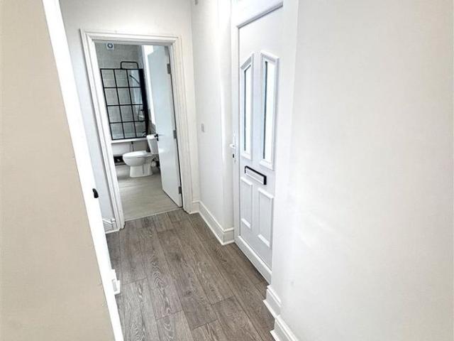 Reedville, Prenton CH43, 2 bed flat to rent, £1,200 pcm | PrimeLocation
