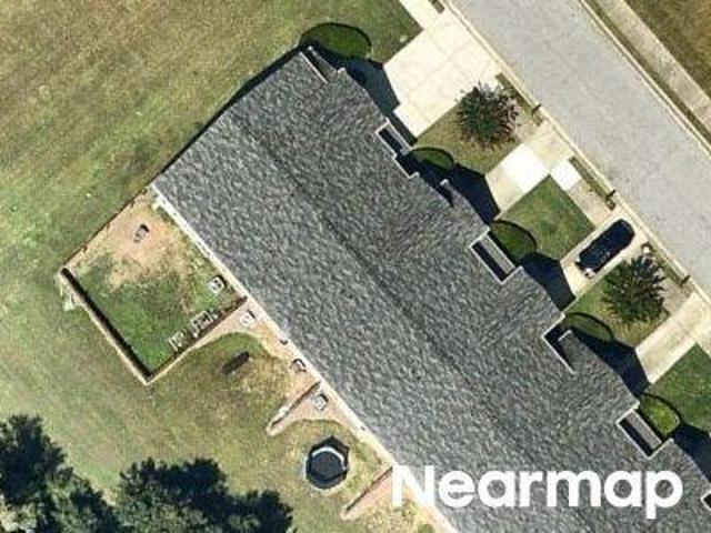 Reel Lake Dr SW
