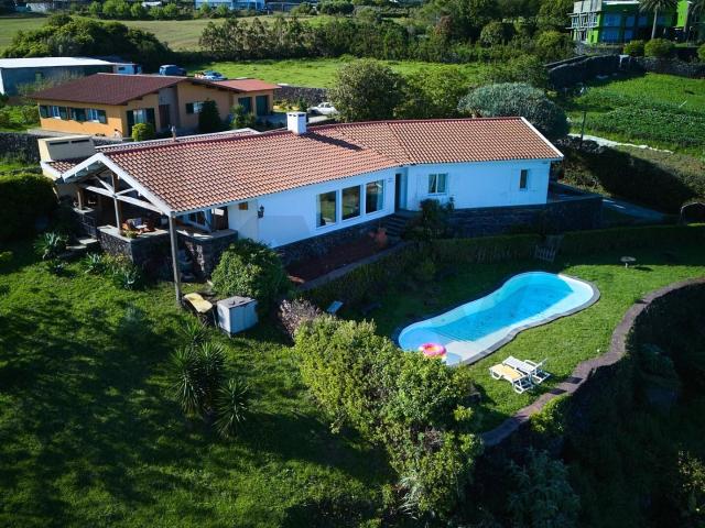 Refúgio no Livramento Moradia Charmosa inserida em Quinta Privativa com vistas deslumbrantes