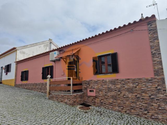 Refúgio Aconchegante em Espírito Santo Mértola