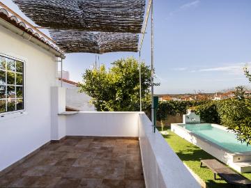 Townhouse à venda em Fronteira - Quintal