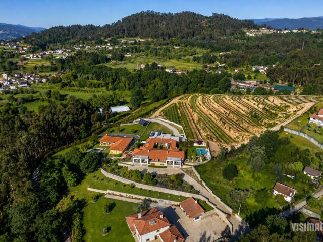 Refúgio Contemporâneo No Alto Minho Arcos De Valdevez • Port. 405m² Vale São Cosme