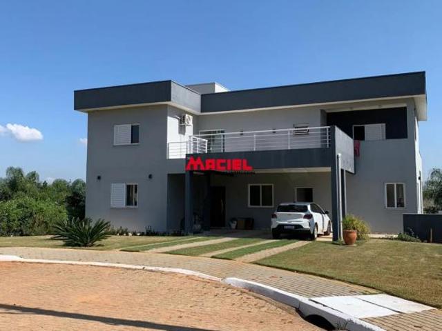 Refúgio de Alto Padrão no Terras de Santa Mariana: Viva Cercado de Natureza com Todo o Conforto