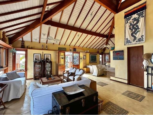 Refúgio dos Sonhos: Casa bela vista em Ilhabela