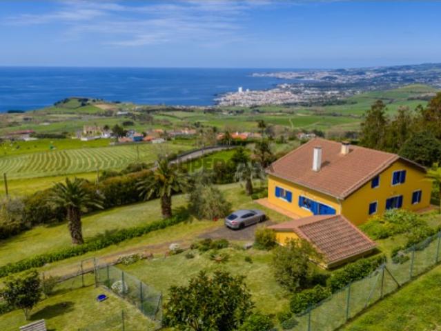 Refúgio Exclusivo com Vista Panorâmica Sobre o Atlântico Costa Sul de São Miguel