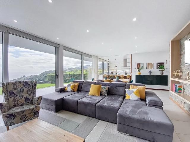 Refúgio Exclusivo com Vistas Panorâmicas na Vila da Povoação, Ilha de São Miguel