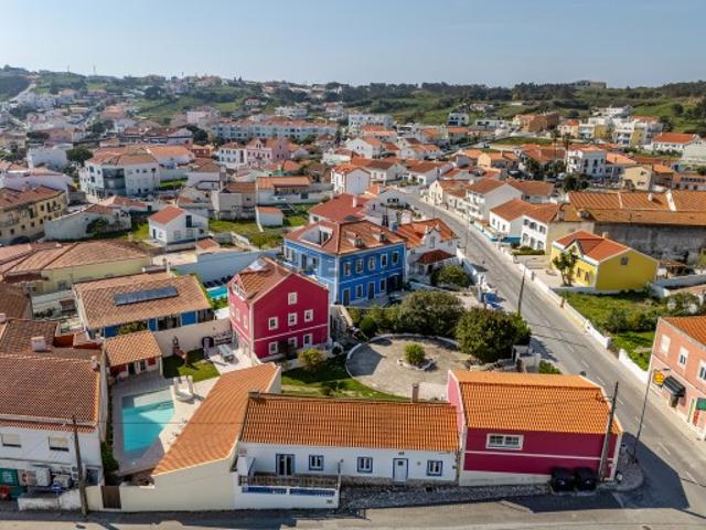Refúgio Único com 3 Casas e Piscina na Foz do Arelho a Dois Passos da Lagoa de Óbidos