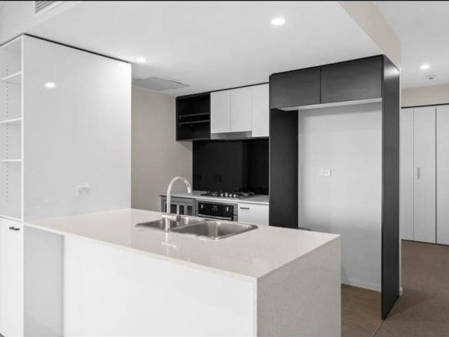 Refurbished 1 bedroom home in the village of Nundah