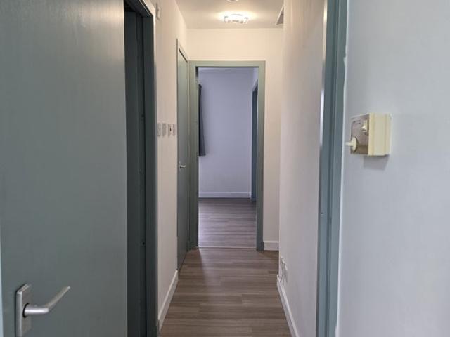 Refurbished 2 Bedroom Flat |
